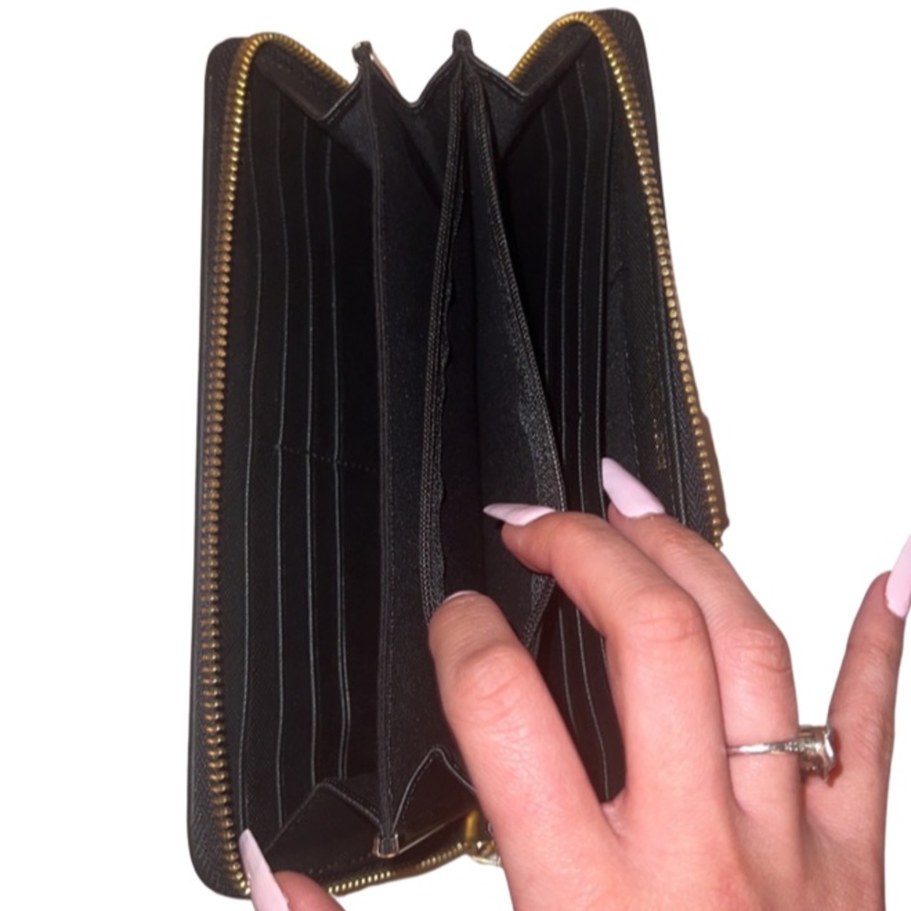 Rechargable wallet - Picture 9 of 10